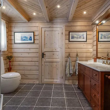 Timber With Panoramic Views At Spatind